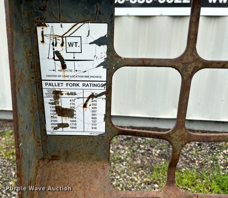 image for item DQ6810 Skid steer forks