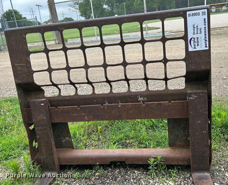 image for item DQ6810 Skid steer forks