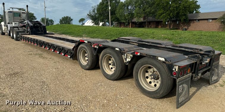 image for item DQ6818 2018 Trail King lowboy equipment trailer