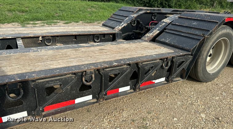 image for item DQ6818 2018 Trail King lowboy equipment trailer