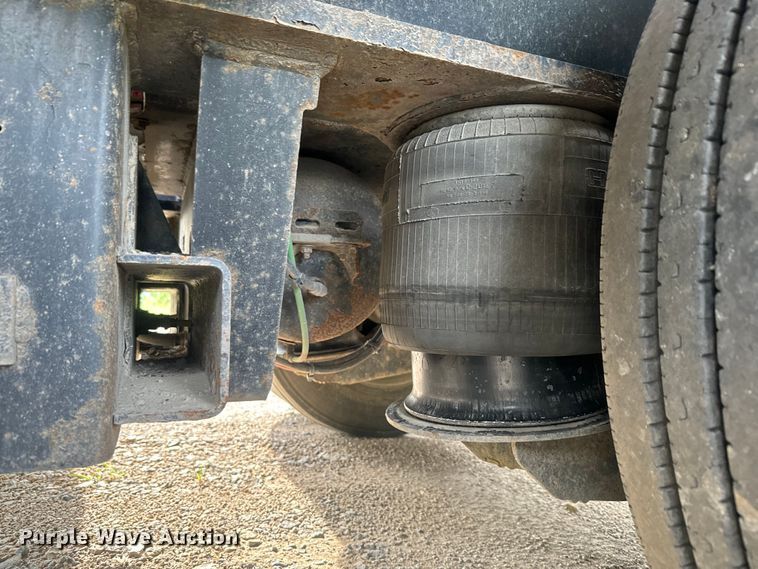 image for item DQ6818 2018 Trail King lowboy equipment trailer