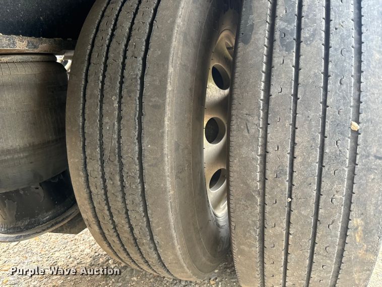 image for item DQ6818 2018 Trail King lowboy equipment trailer