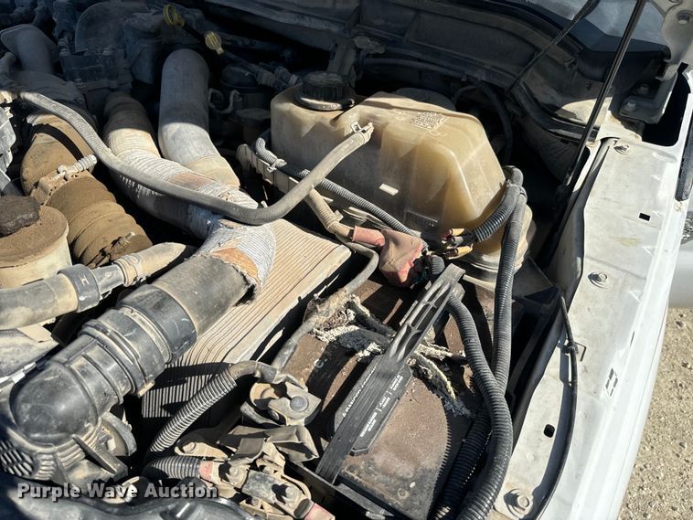 image for item DQ6820 2012 Ford F350 Super Duty XL bucket truck