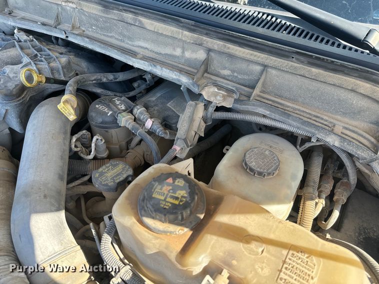 image for item DQ6820 2012 Ford F350 Super Duty XL bucket truck