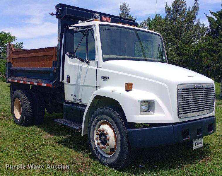 image for item DQ7140 1999 Freightliner  FL80 dump truck