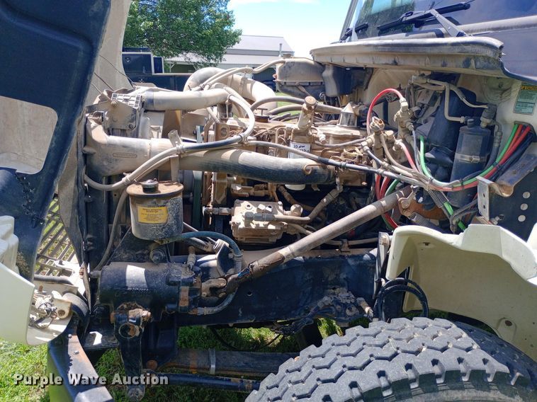 image for item DQ7140 1999 Freightliner  FL80 dump truck