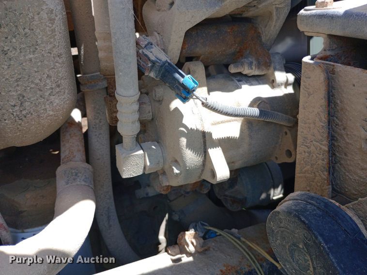 image for item DQ7140 1999 Freightliner  FL80 dump truck