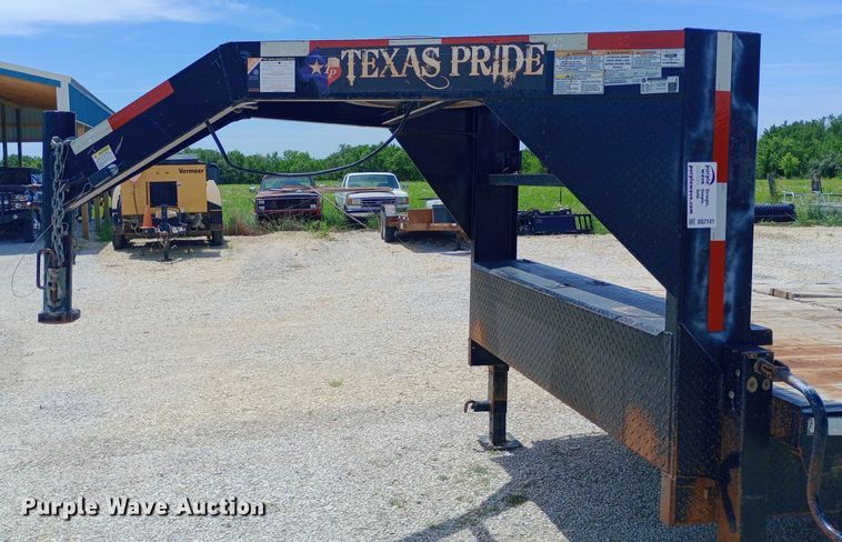 image for item DQ7141 2019 Texas Pride tilt deck equipment trailer