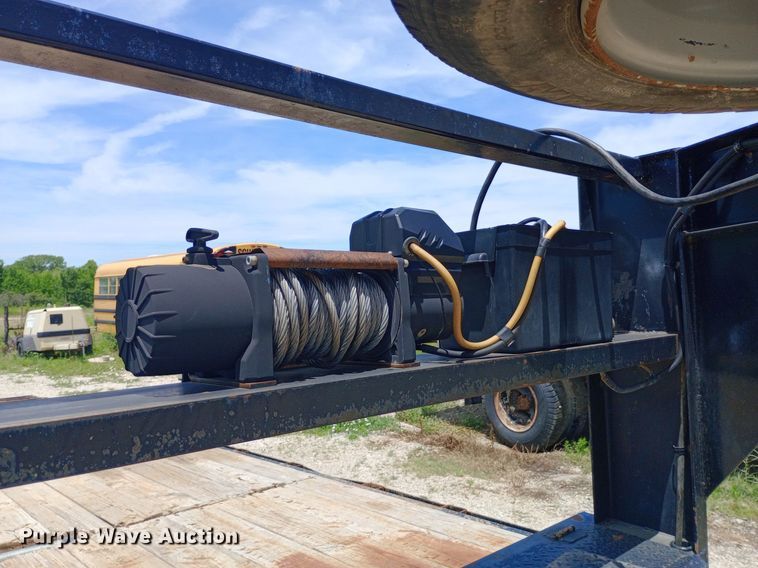 image for item DQ7141 2019 Texas Pride tilt deck equipment trailer