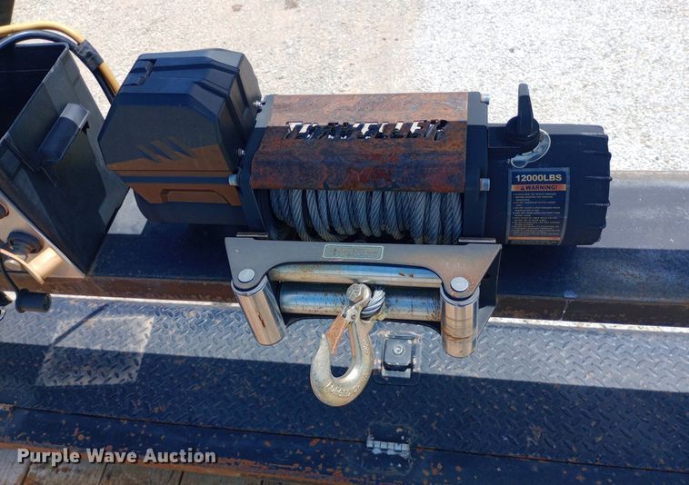 image for item DQ7141 2019 Texas Pride tilt deck equipment trailer