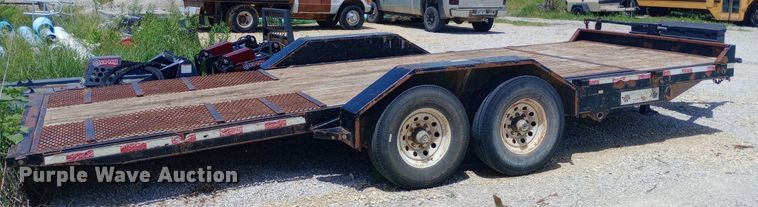 image for item DQ7142 2011 Finish Line tilt deck equipment trailer