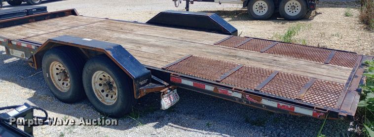 image for item DQ7142 2011 Finish Line tilt deck equipment trailer