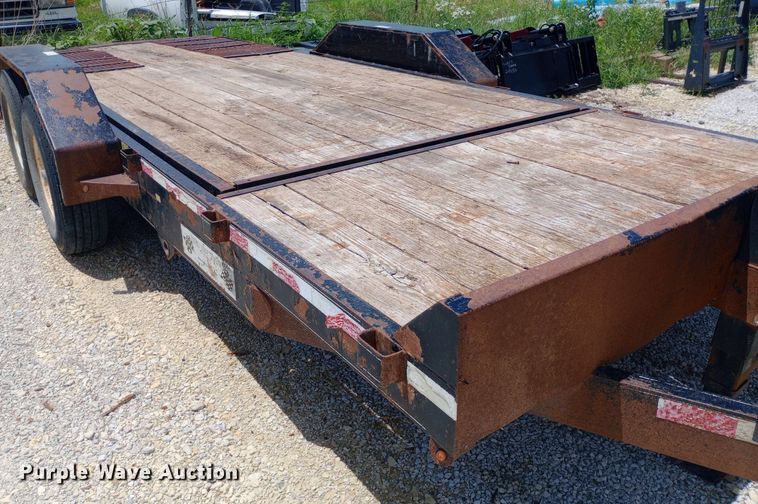 image for item DQ7142 2011 Finish Line tilt deck equipment trailer