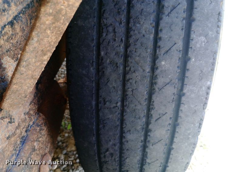 image for item DQ7142 2011 Finish Line tilt deck equipment trailer