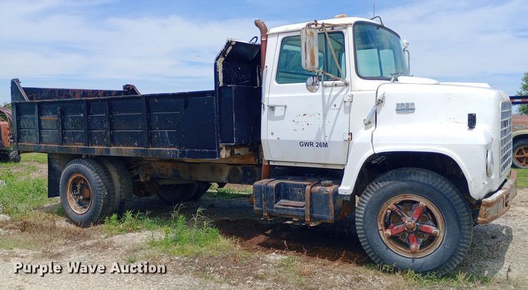 image for item DQ7143 1980 Ford 7000 dump truck