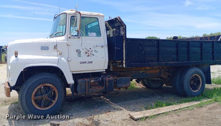 image for item DQ7143 1980 Ford 7000 dump truck