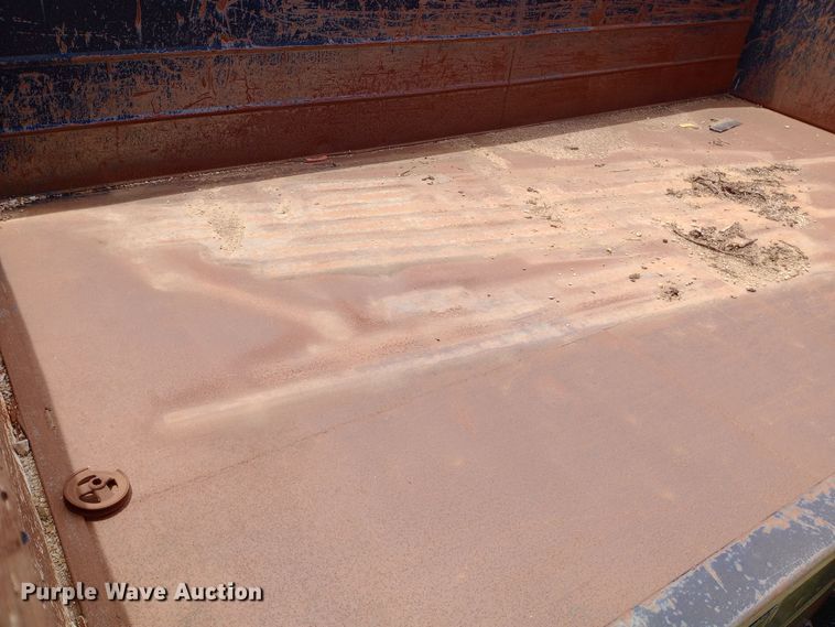 image for item DQ7143 1980 Ford 7000 dump truck