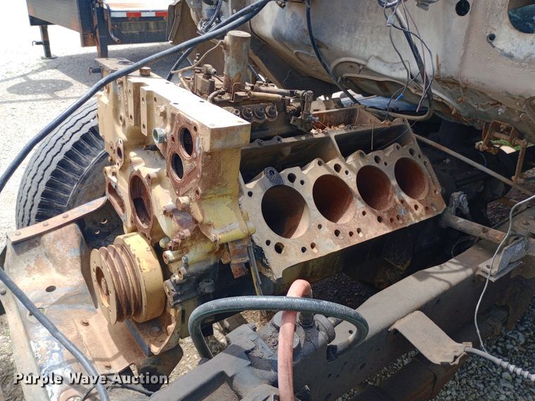 image for item DQ7143 1980 Ford 7000 dump truck