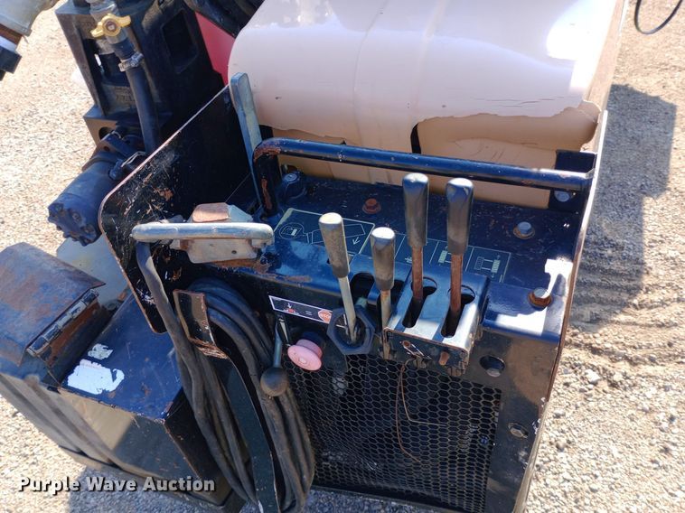 image for item DQ7167 2011 Vermeer D9X13II directional boring unit