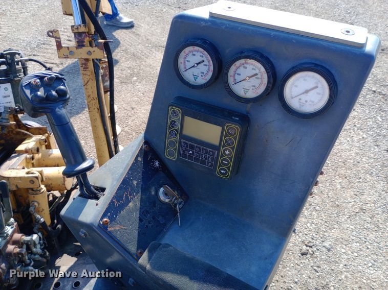 image for item DQ7167 2011 Vermeer D9X13II directional boring unit