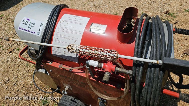image for item DR3445 Whitco Stinger SC 1 PL pressure washer