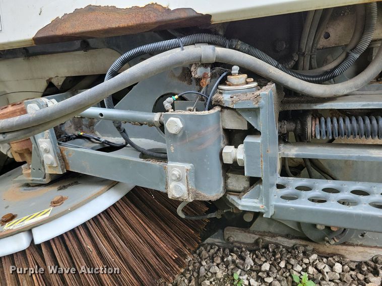 image for item DR4316 2007 Elgin  Pelican street sweeper