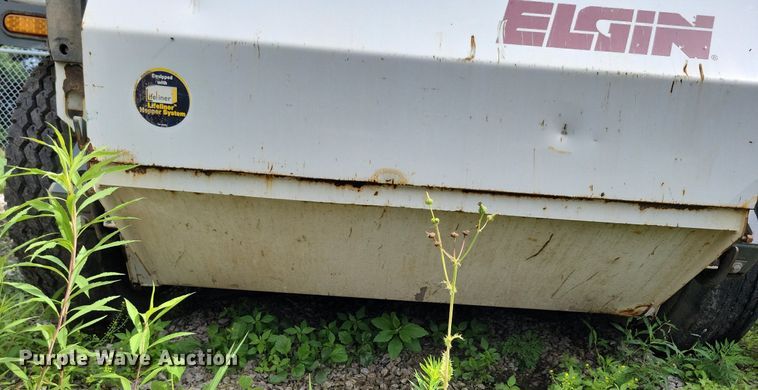 image for item DR4316 2007 Elgin  Pelican street sweeper