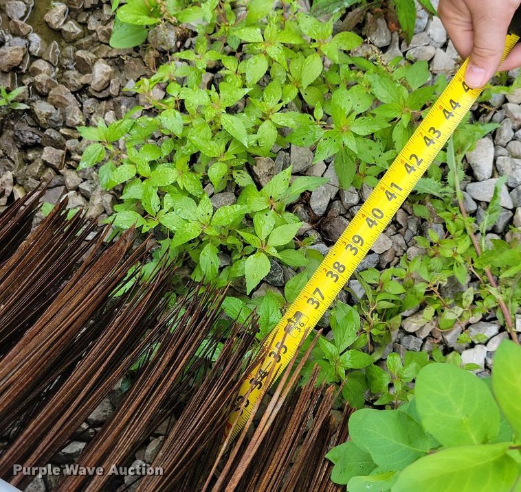 image for item DR4316 2007 Elgin  Pelican street sweeper