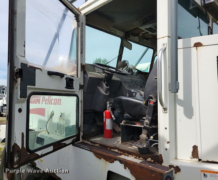 image for item DR4316 2007 Elgin  Pelican street sweeper