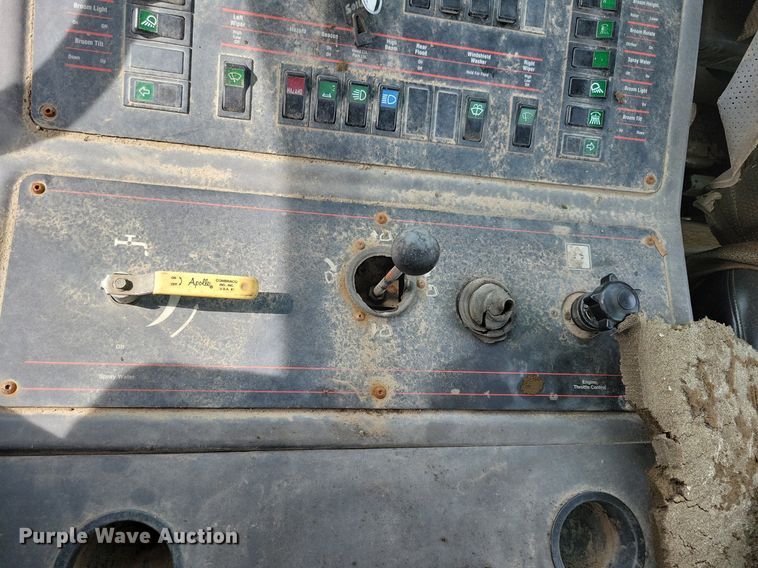 image for item DR4316 2007 Elgin  Pelican street sweeper