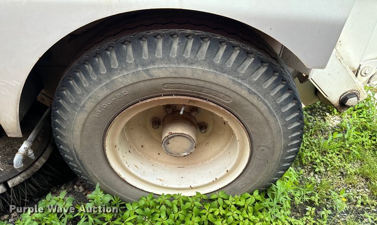 image for item DR4317 Elgin Pelican street sweeper