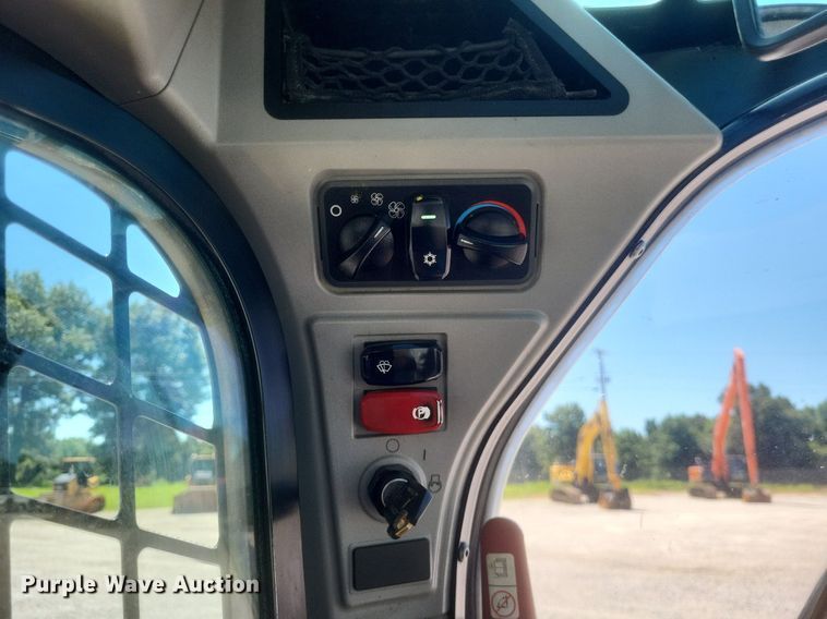 image for item DR4852 2020 Caterpillar  279D3 tracked skid steer loader