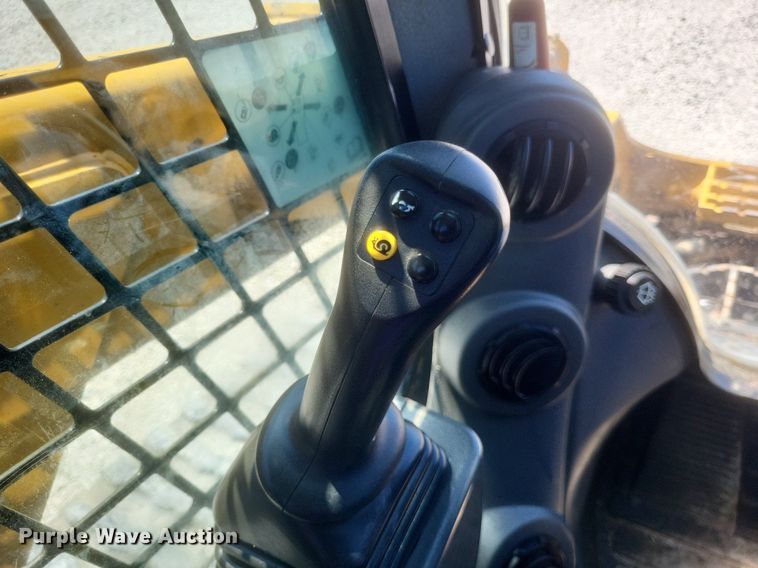 image for item DR4852 2020 Caterpillar  279D3 tracked skid steer loader