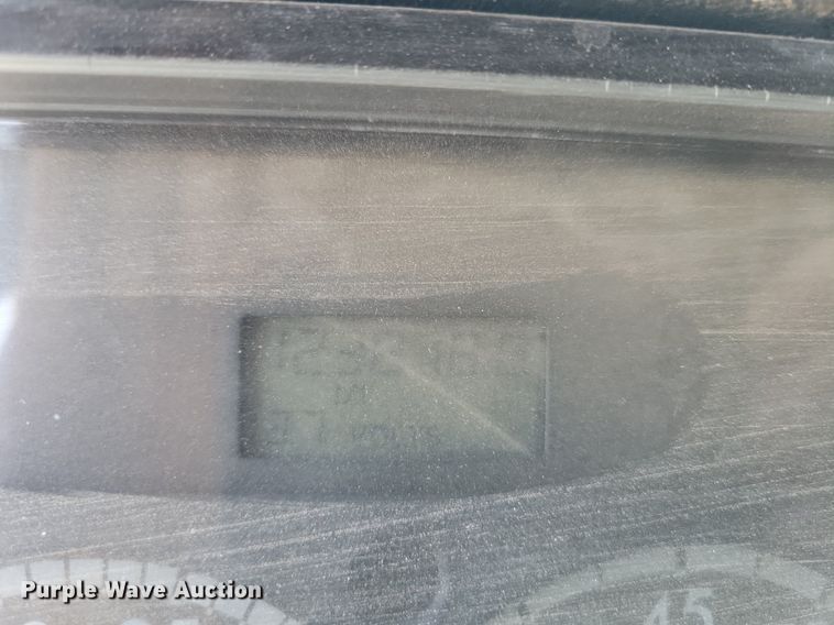 image for item DR8015 2001 Freightliner FL80 water truck