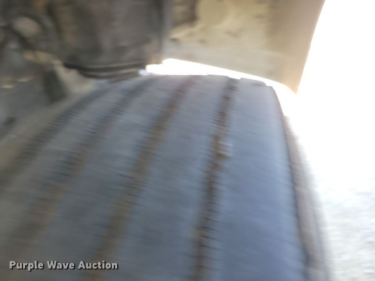 image for item DR8016 2001 Freightliner  FL80 water truck