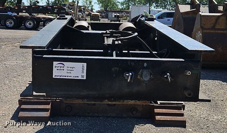 image for item DR8591 2006 Kalyn Siebert lowboy equipment trailer