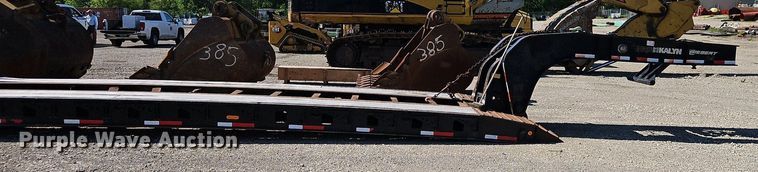 image for item DR8591 2006 Kalyn Siebert lowboy equipment trailer