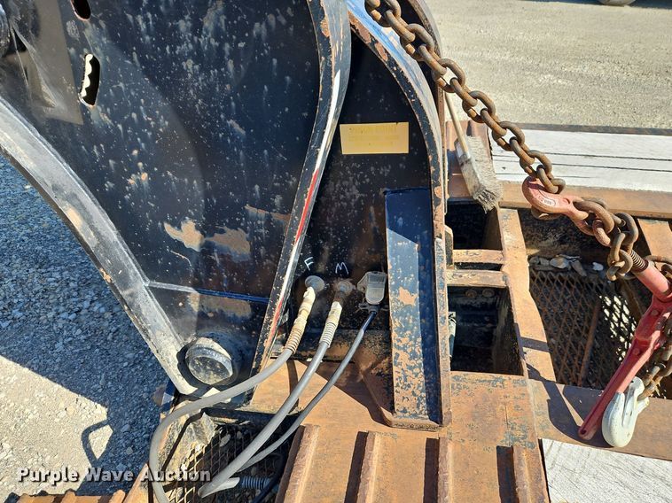 image for item DR8591 2006 Kalyn Siebert lowboy equipment trailer