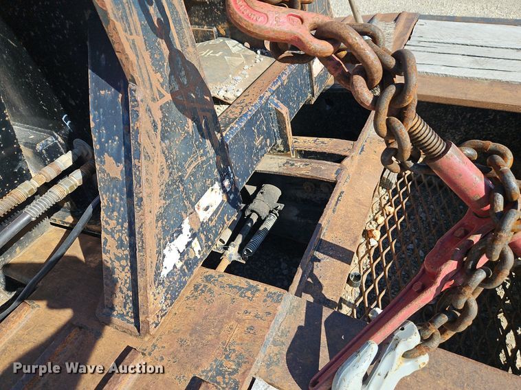 image for item DR8591 2006 Kalyn Siebert lowboy equipment trailer