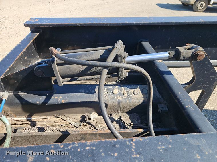 image for item DR8591 2006 Kalyn Siebert lowboy equipment trailer