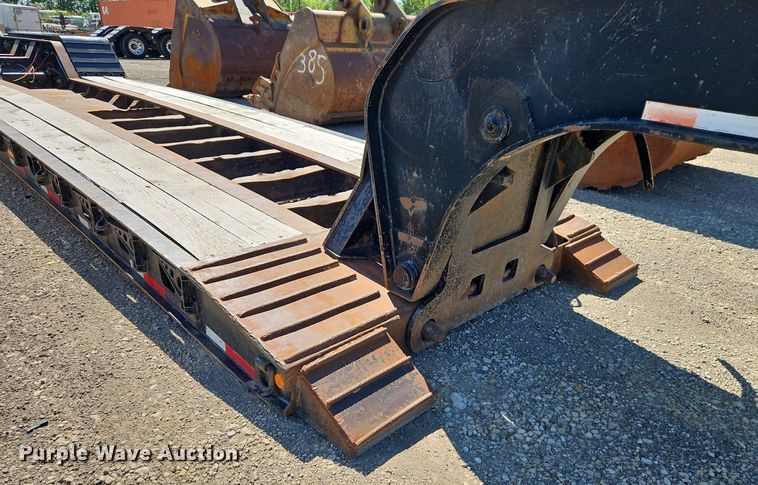 image for item DR8591 2006 Kalyn Siebert lowboy equipment trailer