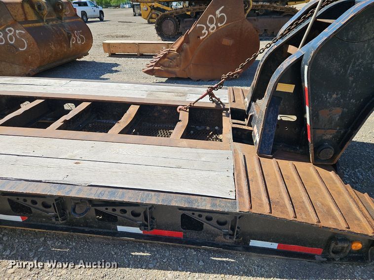 image for item DR8591 2006 Kalyn Siebert lowboy equipment trailer