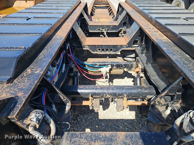 image for item DR8591 2006 Kalyn Siebert lowboy equipment trailer