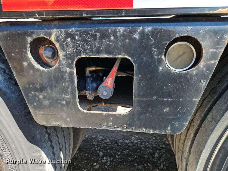 image for item DR8591 2006 Kalyn Siebert lowboy equipment trailer