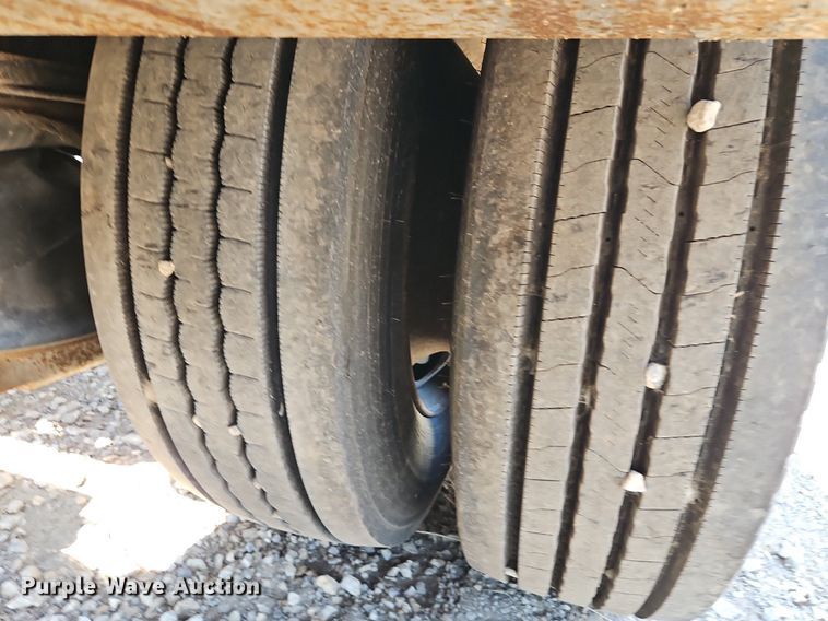 image for item DR8591 2006 Kalyn Siebert lowboy equipment trailer