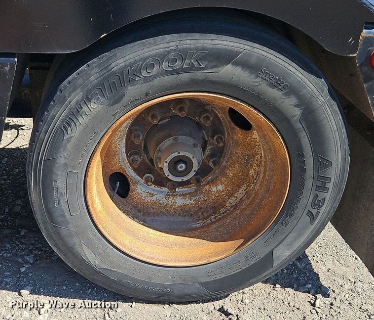 image for item DR8591 2006 Kalyn Siebert lowboy equipment trailer