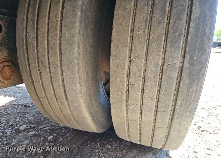 image for item DR8591 2006 Kalyn Siebert lowboy equipment trailer