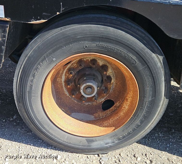 image for item DR8591 2006 Kalyn Siebert lowboy equipment trailer