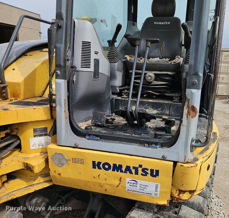 image for item DR8665 2006 Komatsu PC78MR-6 mini excavator