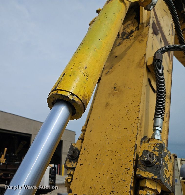 image for item DR8665 2006 Komatsu PC78MR-6 mini excavator